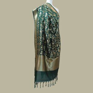 Green Silk Dupatta Women's Kurta | Elegant